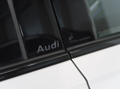 Q7