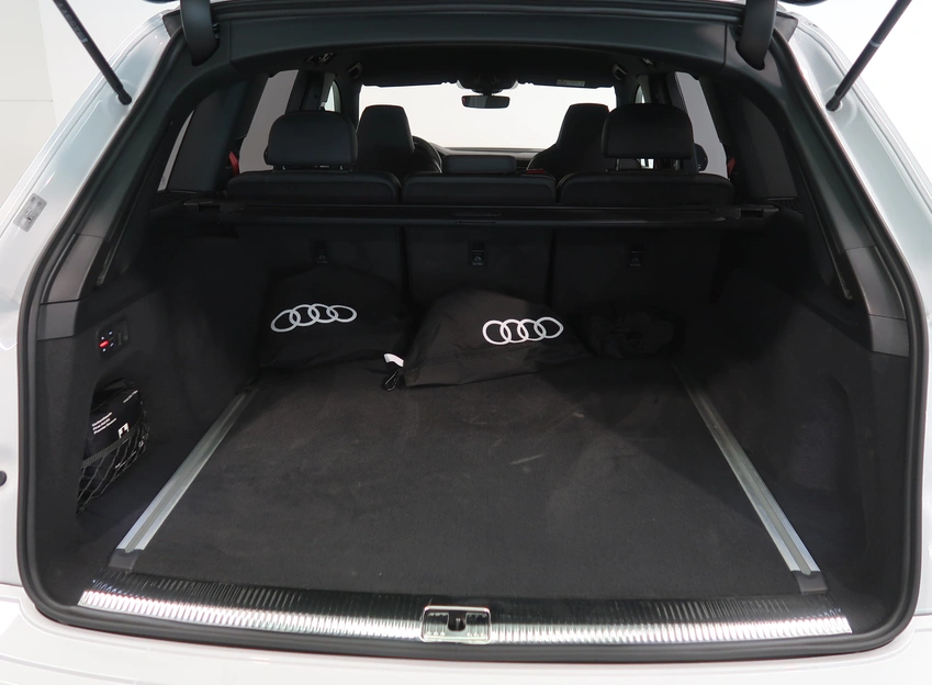 Q7