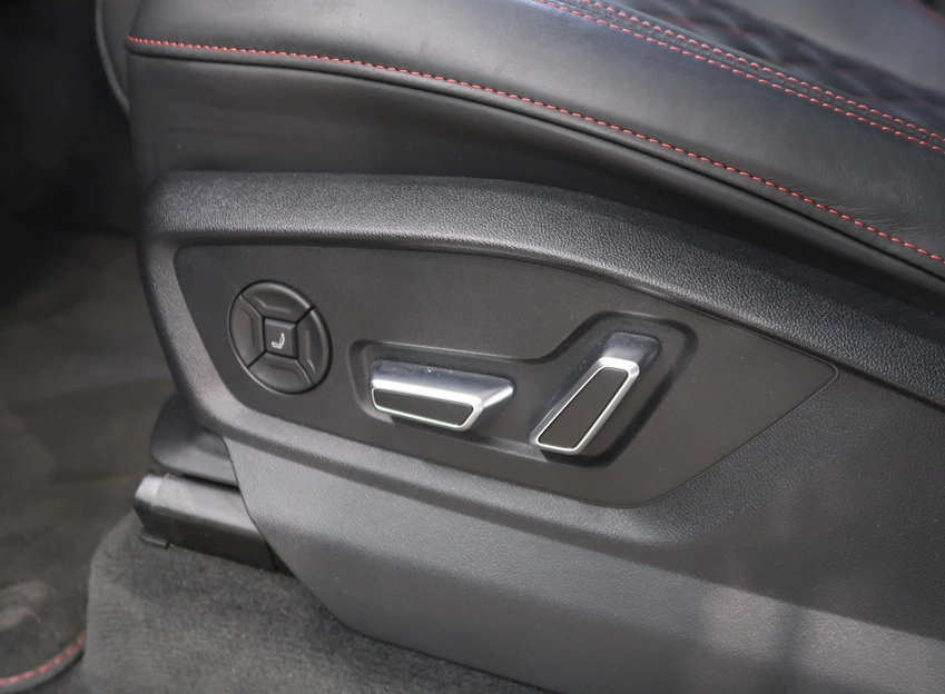 Q7