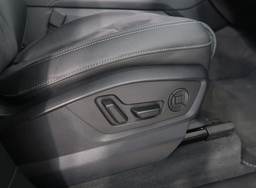 Q7