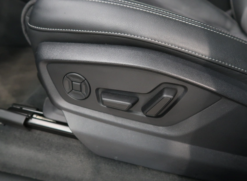 Q7