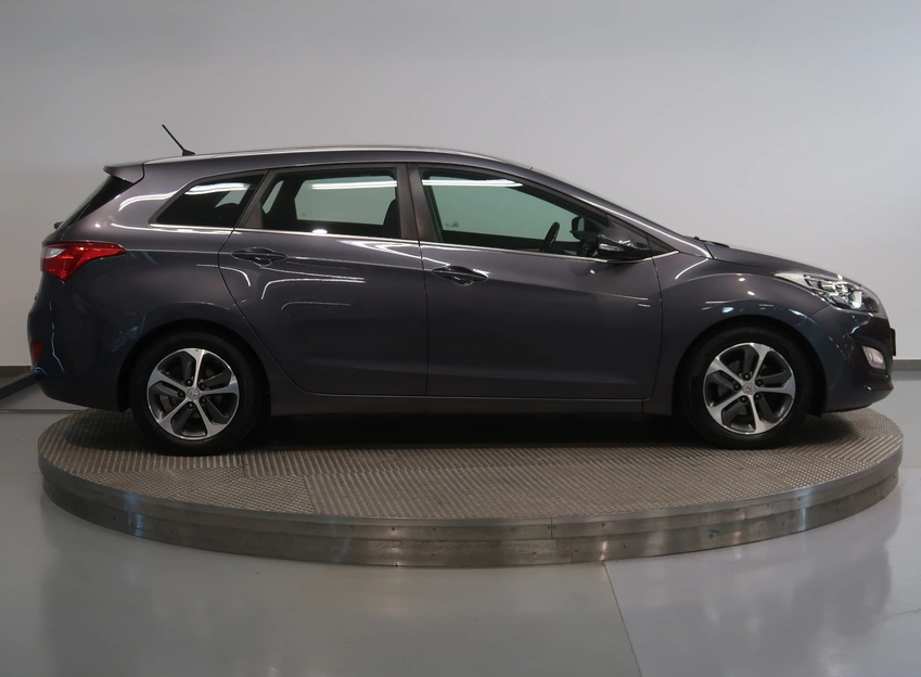 I30