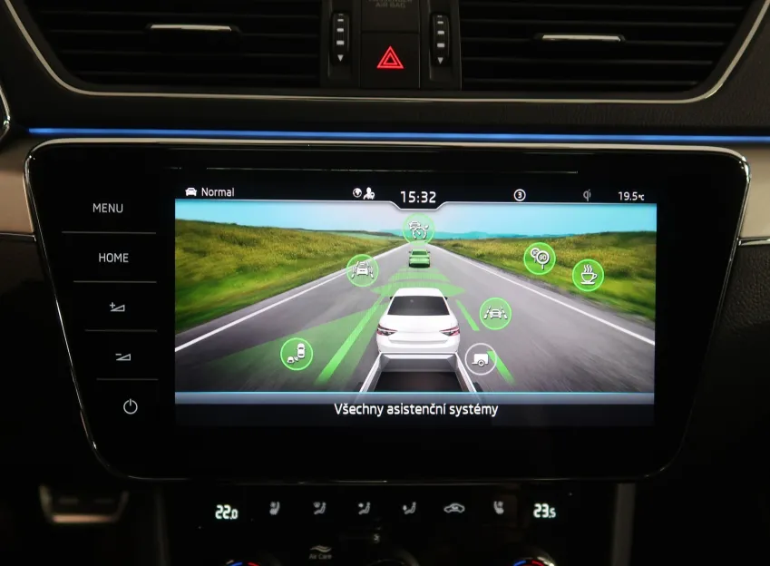 Škoda Superb L&K 2.0TSI 206KW 4x4 DSG TAŽNÉ WEBASTO