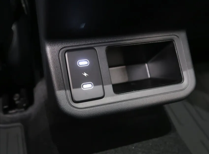 Kia K4 1,6 T-GDI GPF 7DCT  EXCLUSIVE