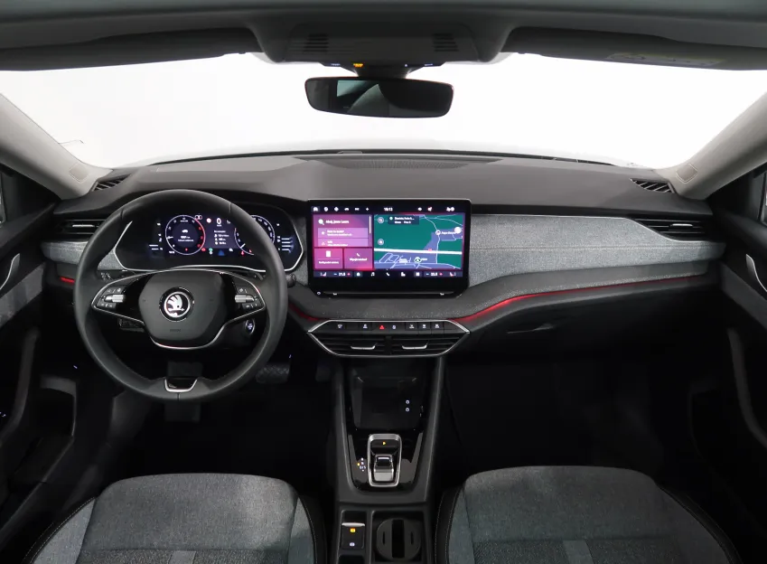 Škoda Octavia TOP SELECTION 2.0TDI 110KW DSG PANORAMA
