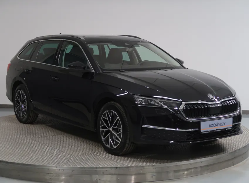 Škoda Octavia TOP SELECTION 2.0TDI 110KW DSG PANORAMA