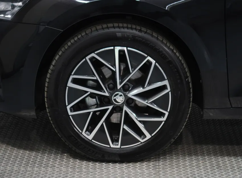 Škoda Octavia TOP SELECTION 2.0TDI 110KW DSG PANORAMA
