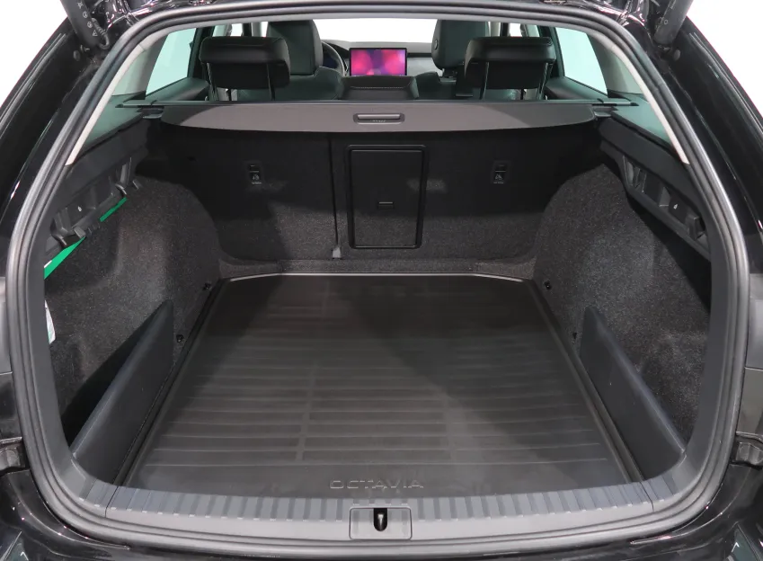 Škoda Octavia TOP SELECTION 2.0TDI 110KW DSG PANORAMA