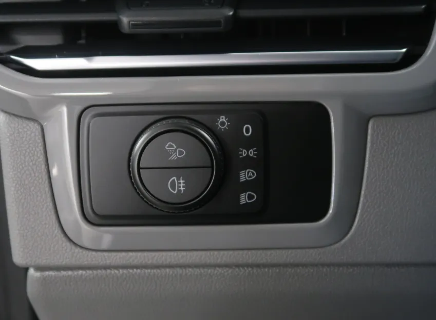 Volkswagen Caravelle LIFE 2.0TDI 110KW 8MÍST