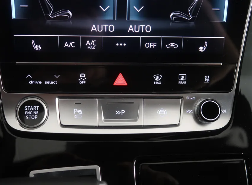 Audi Q7 S-LINE 50TDI 210KW QUATTRO 7MÍST TAŽNÉ