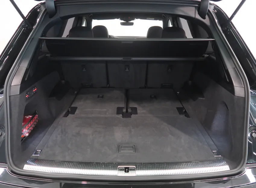 Audi Q7 S-LINE 50TDI 210KW QUATTRO 7MÍST TAŽNÉ