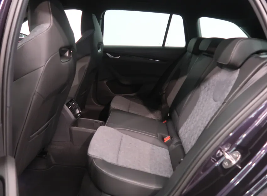 Škoda Octavia SPORTLINE 1.5TSI 110KW CANTON