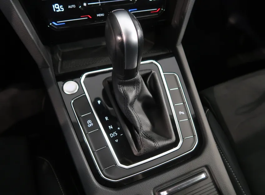Volkswagen Passat ELEGANCE 2.0TDI EVO 110KW DSG NAVI