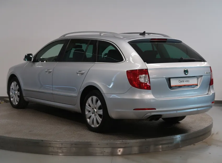Škoda Superb ELEGANCE 2.0TDI 103KW 4x4 DSG