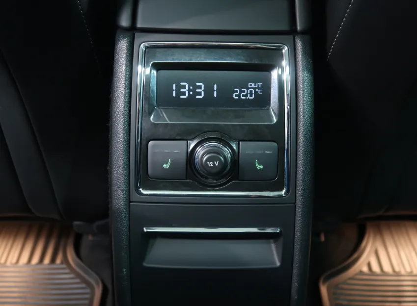 Škoda Superb ELEGANCE 2.0TDI 103KW 4x4 DSG