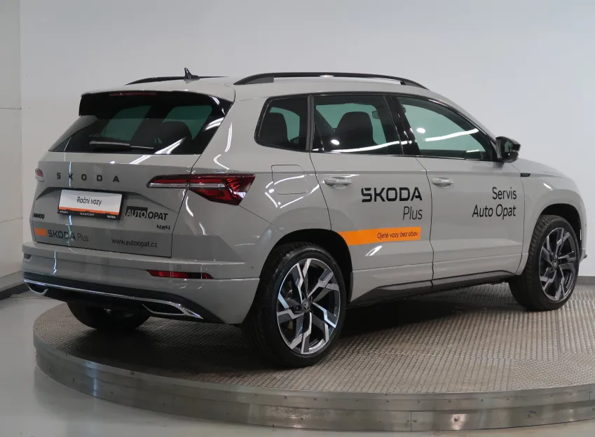 Škoda Karoq SPORTLINE 2.0TSI 140KW 4x4 DSG NAVI LED MATRIX