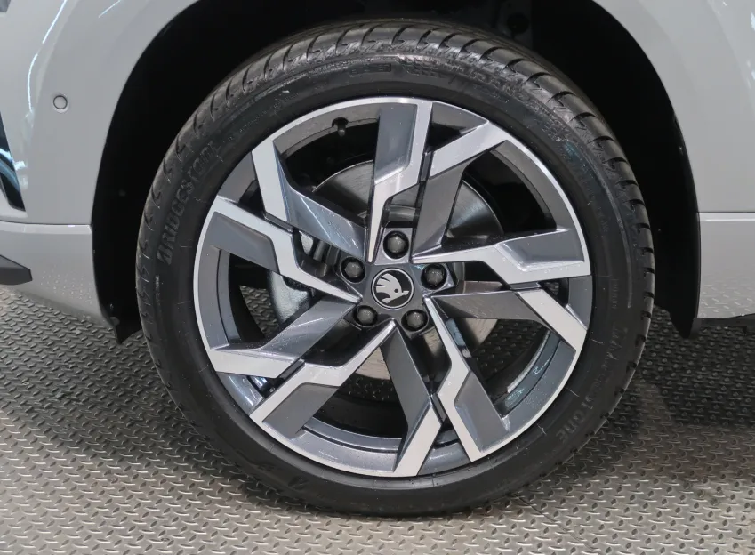 Škoda Karoq SPORTLINE 2.0TSI 140KW 4x4 DSG NAVI LED MATRIX
