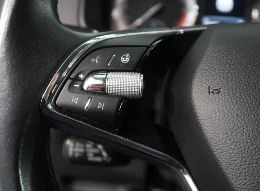 Škoda Karoq STYLE 2.0TDI 85KW TAŽNÉ