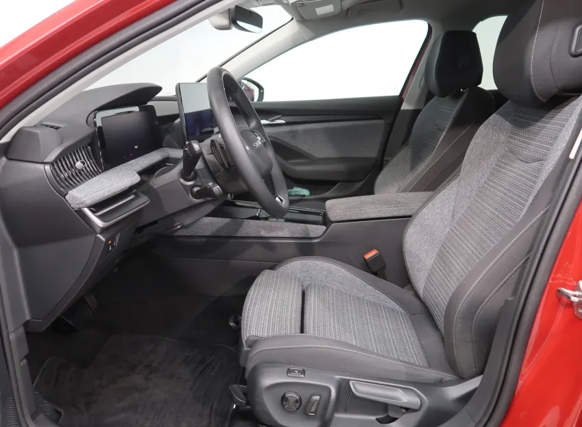 Škoda Superb 1.5TSI 110KW DSG TAŽNÉ 2 SADA ALU