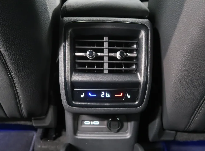 Škoda Kodiaq SPORTLINE 2.0TDI 142KW 4x4 DSG TAŽNÝ WEBASTO CANTO
