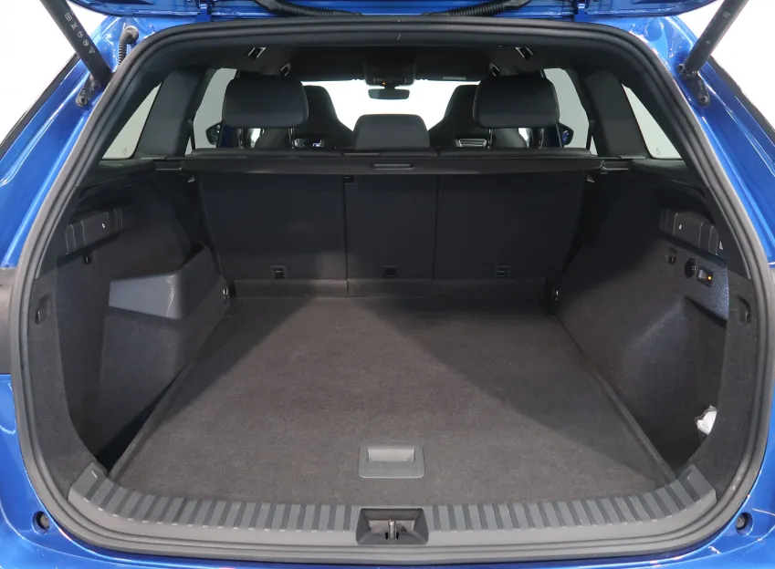 Škoda Kodiaq SPORTLINE 2.0TDI 142KW 4x4 DSG TAŽNÝ WEBASTO CANTO