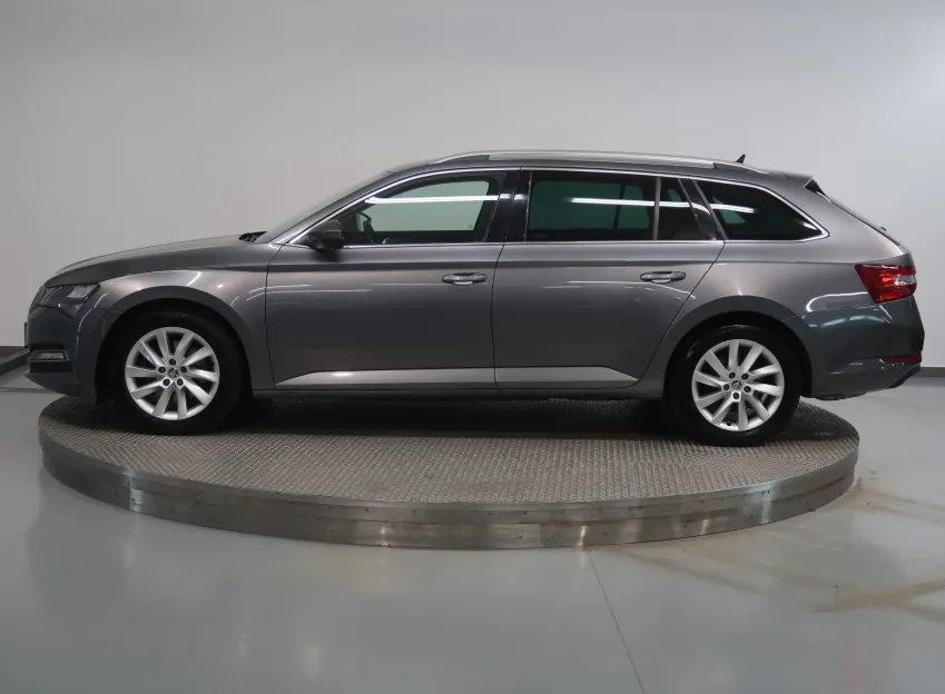 Škoda Superb STYLE 2.0TDI 147KW 4x4 DSG TAŽNÉ