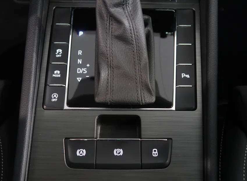 Škoda Superb STYLE 2.0TDI 147KW 4x4 DSG TAŽNÉ