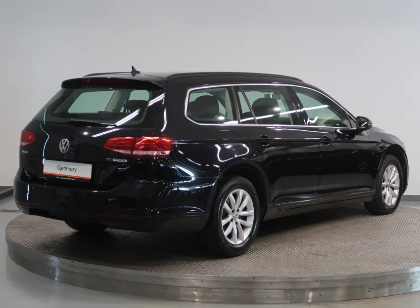 Volkswagen Passat COMFORTLINE 1.6TDI 88KW
