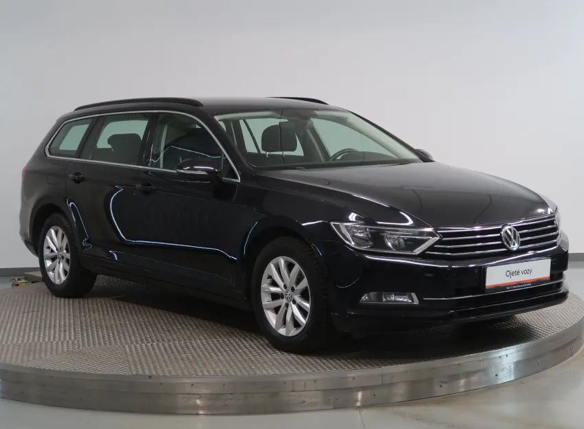 Volkswagen Passat COMFORTLINE 1.6TDI 88KW