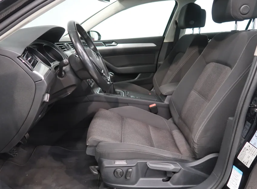 Volkswagen Passat COMFORTLINE 1.6TDI 88KW