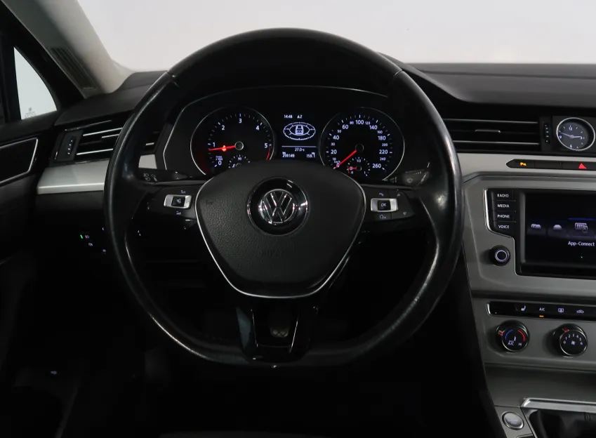 Volkswagen Passat COMFORTLINE 1.6TDI 88KW