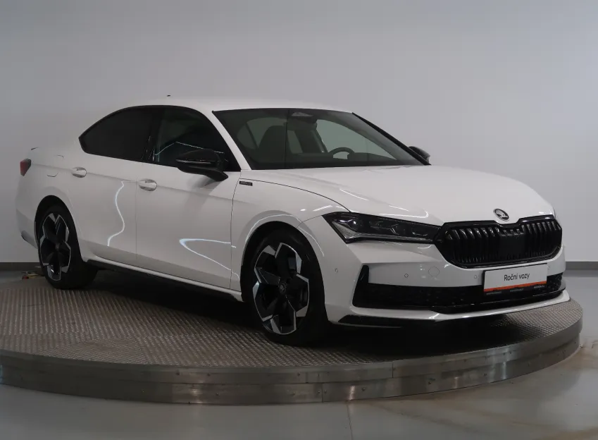 Škoda Superb SPORTLINE 2.0TDI 142KW 4x4 DSG TAŽNÉ CANTON LED MA