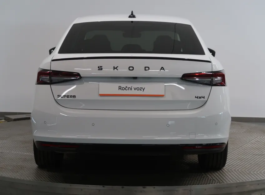 Škoda Superb SPORTLINE 2.0TDI 142KW 4x4 DSG TAŽNÉ CANTON LED MA