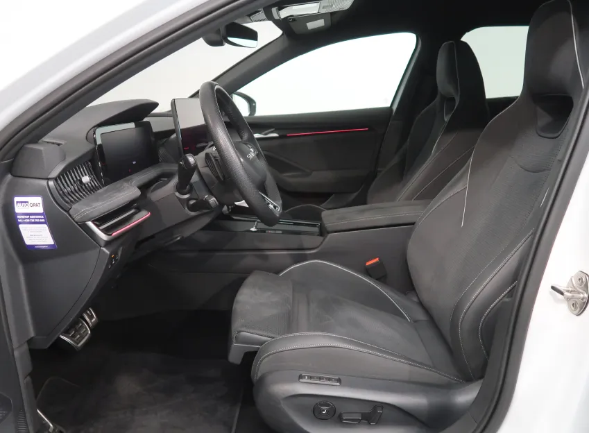 Škoda Superb SPORTLINE 2.0TDI 142KW 4x4 DSG TAŽNÉ CANTON LED MA