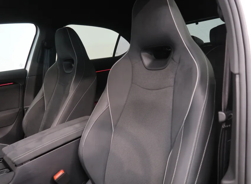 Škoda Superb SPORTLINE 2.0TDI 142KW 4x4 DSG TAŽNÉ CANTON LED MA
