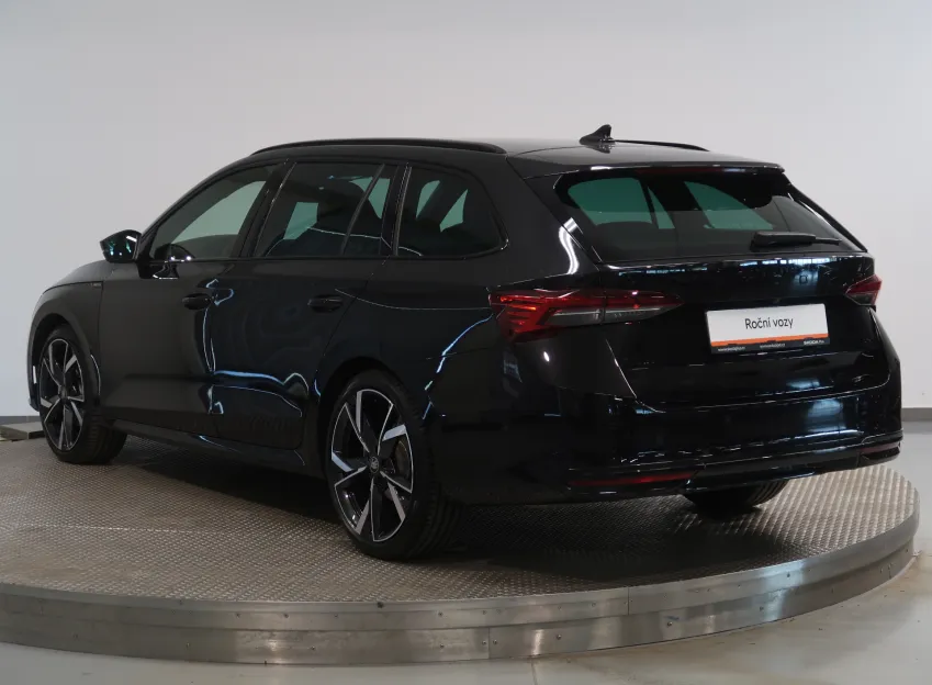 Škoda Octavia SPORTLINE 2.0TSI 150KW 4x4 DSG CANTON