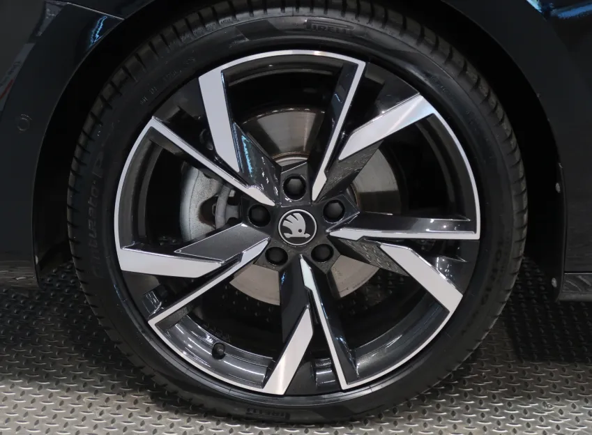 Škoda Octavia SPORTLINE 2.0TSI 150KW 4x4 DSG CANTON