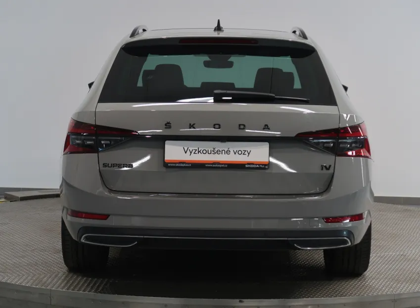Škoda Superb iV SPORTLINE 1.4TSI 160KW DSG PANORAMA