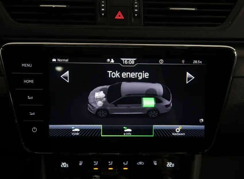 Škoda Superb iV SPORTLINE 1.4TSI 160KW DSG PANORAMA