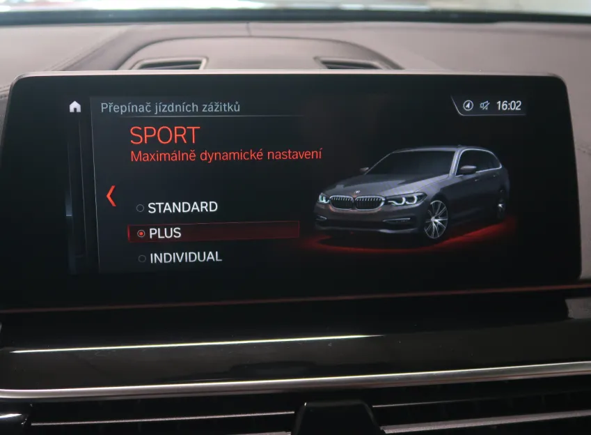 BMW Řada 5 LUXURY LINE 540d xDRIVE TAŽNÉ