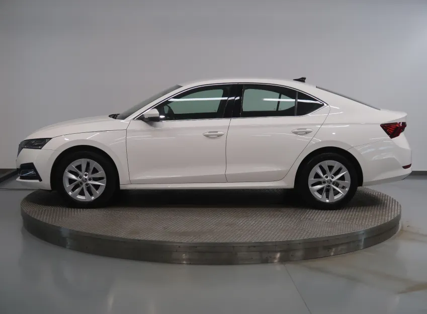 Škoda Octavia STYLE 1.5TSI e-TEC 110KW DSG
