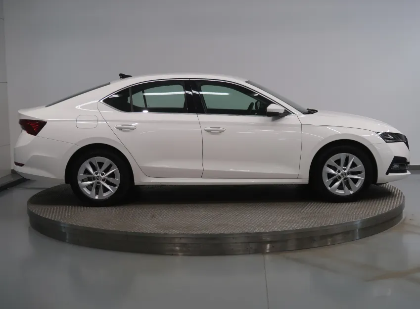 Škoda Octavia STYLE 1.5TSI e-TEC 110KW DSG