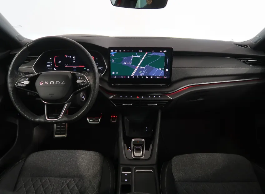 Škoda Octavia SPORTLINE 2.0TSI 150KW CANTON