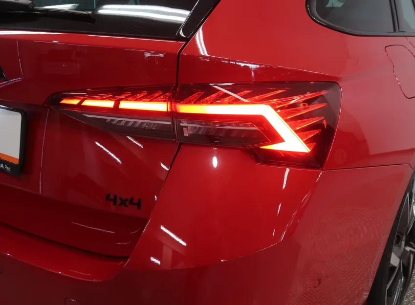 Škoda Octavia SPORTLINE 2.0TSI 150KW CANTON