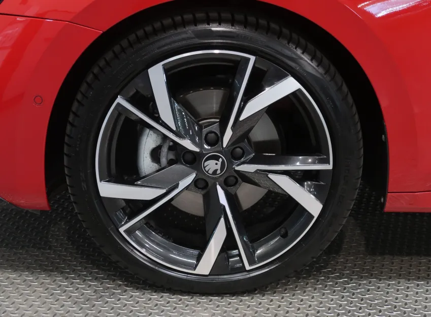 Škoda Octavia SPORTLINE 2.0TSI 150KW CANTON
