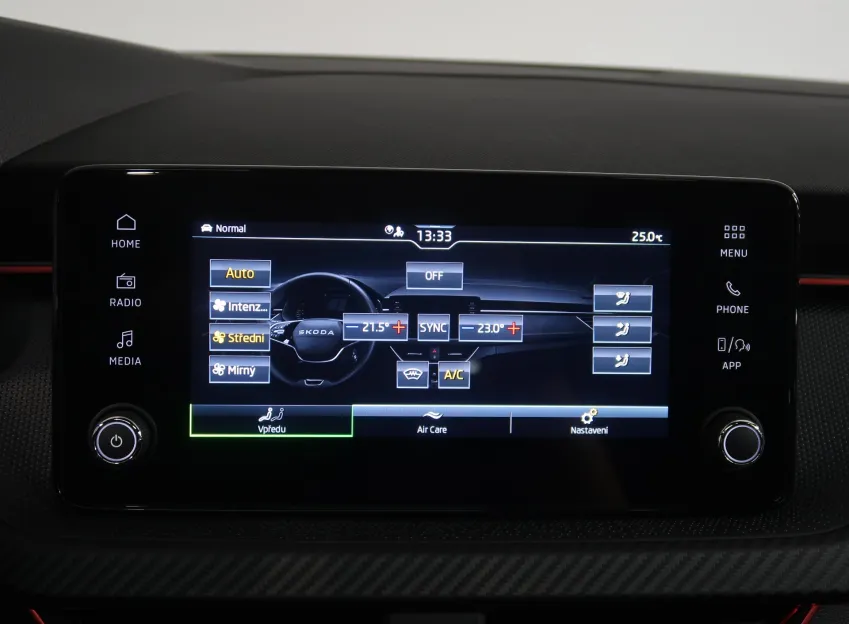 Škoda Scala MONTE CARLO 1.5TSI 110KW DSG LED MATRIX PANORAMA
