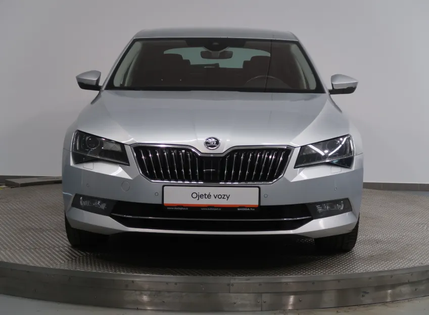 Škoda Superb STYLE 2.0TDI 140KW 4x4 DSG WEBASTO CANTON