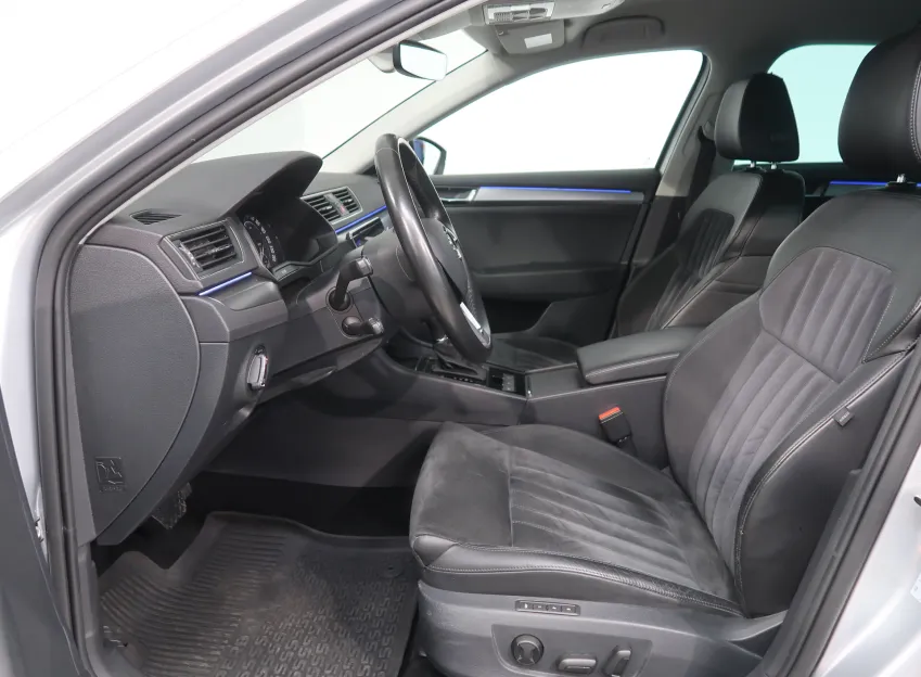 Škoda Superb STYLE 2.0TDI 140KW 4x4 DSG WEBASTO CANTON