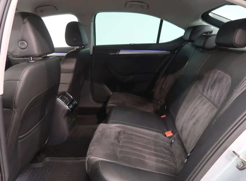 Škoda Superb STYLE 2.0TDI 140KW 4x4 DSG WEBASTO CANTON