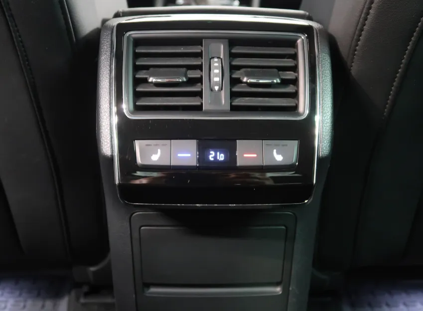 Škoda Superb STYLE 2.0TDI 140KW 4x4 DSG WEBASTO CANTON